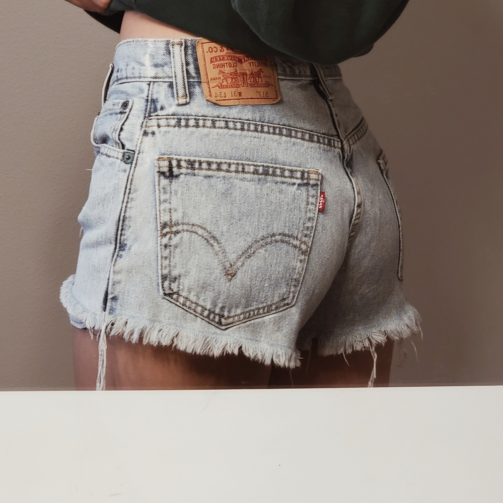 Light Wash Levi's 517 Denim Shorts